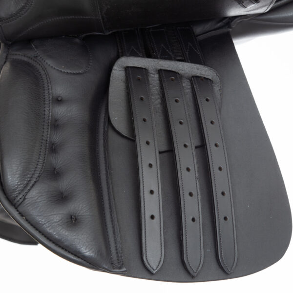 Спортивное универсальное седло Corona